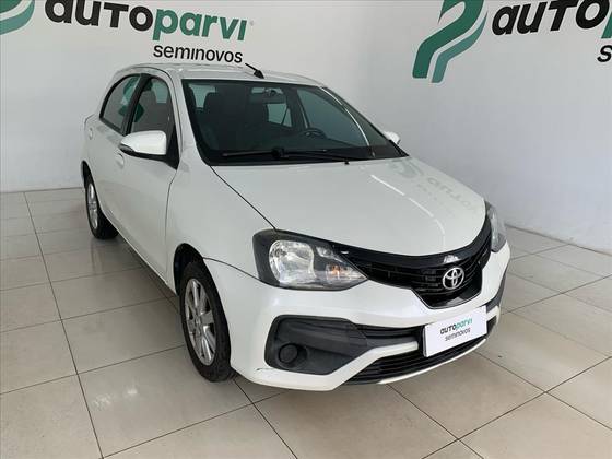TOYOTA ETIOS 1.5 X PLUS 16V FLEX 4P AUTOMÁTICO TOYOTA ETIOS 1.5 X PLUS 16V FLEX 4P AUTOMÁTICO